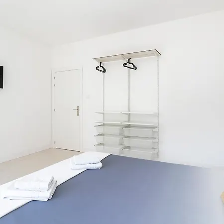 Casa Mila Sv19