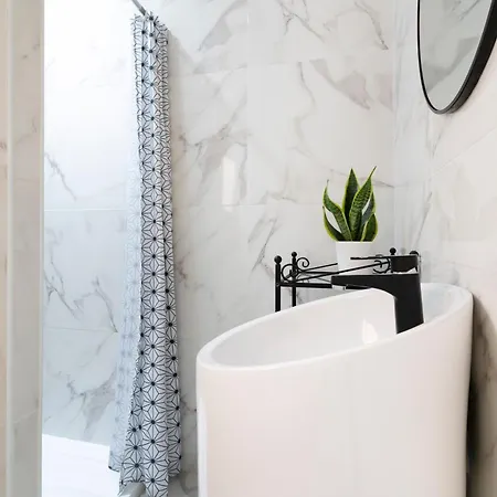Casa Mila Sv19 게스트하우스 2*